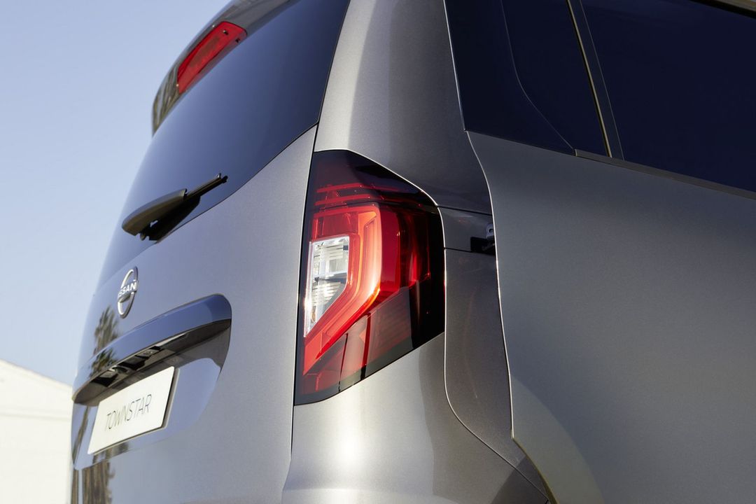 885082-F275-23TDIEULHD_TOWNSTAR_EV_COMBI_006_LR