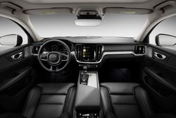 238203_New_Volvo_V60_Cross_Country_interior