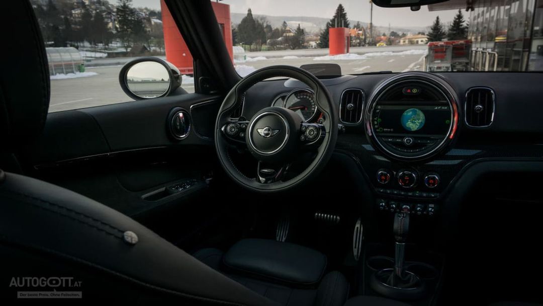 Mini-Cooper-Countryman-JCW-18