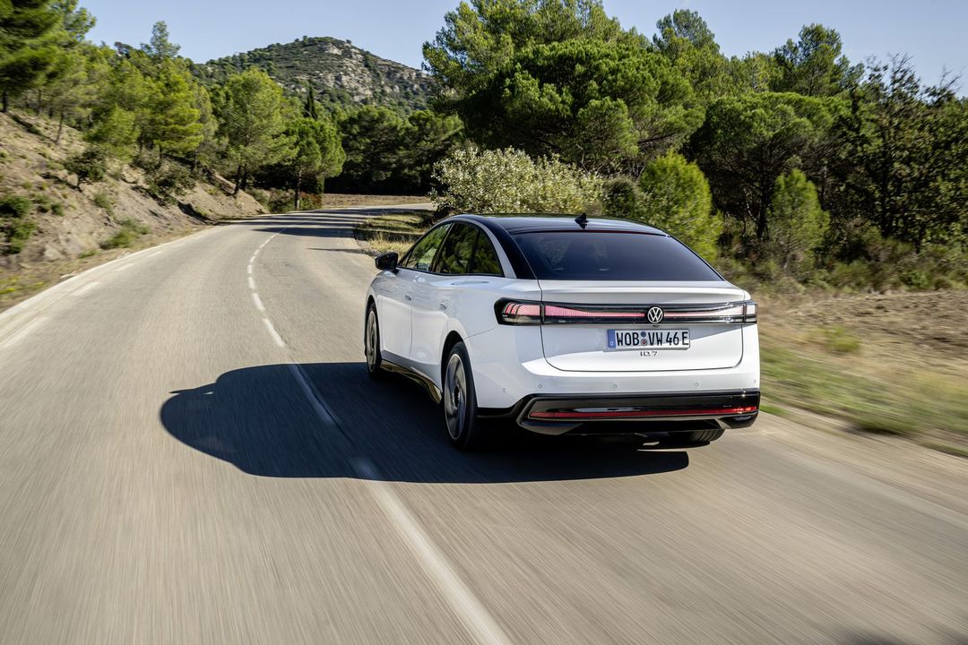 753BDCF3-C456-49FF-8D54-99CB9EEA090B