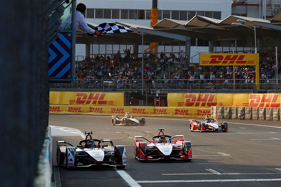 In der letzten Runde konnte Lucas Di Grassi an Pascal Wehrlein vorbei ziehen.