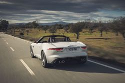 New Jaguar F-TYPE_R-Dynamic P450 RWD_Fuji White_0024