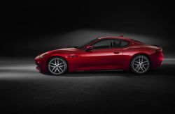 Small-20096-MaseratiGranTurismoTrofeo