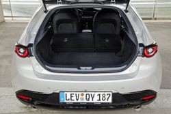 2022_mazda3_pq_spain_int_05_highres