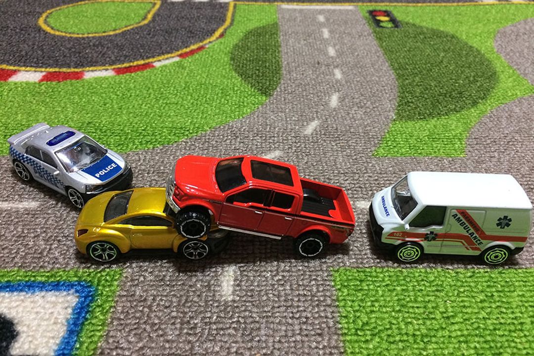 car-accident-1752868_1920