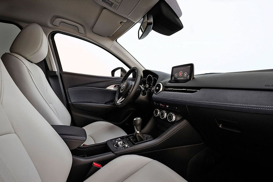 Der Mazda CX-3 bekommt ein Facelift. Vor allem neue Technik schafft es in das Modell.