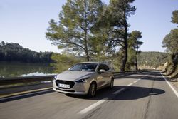 2022_mazda2_barcelona_act_04_highres