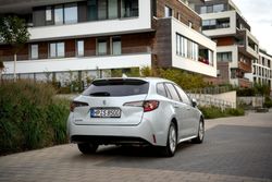 SUZUKI KARTE-1774_sRGB