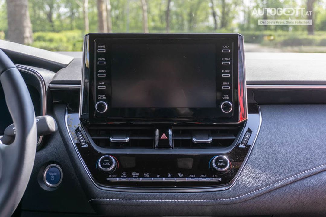 toyota-corolla-2019-innen