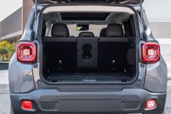 220315_J_Renegade_e-hybrid_S_011