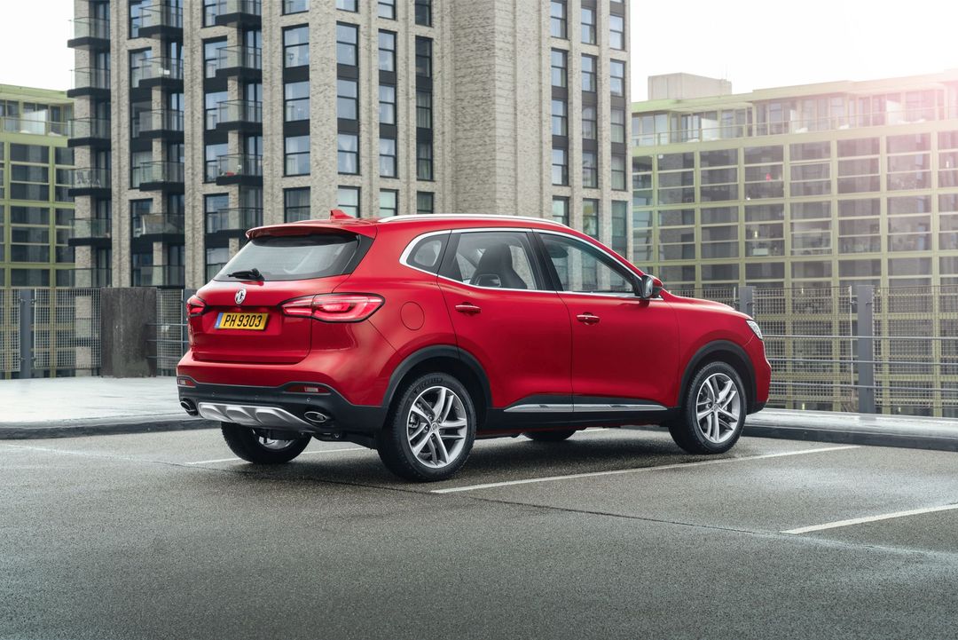 2021-MG-EHS-Plug-in-Hybrid-exterior-3-1