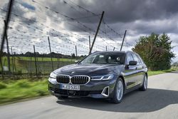 P90404035_highRes_the-new-bmw-530d-xdr