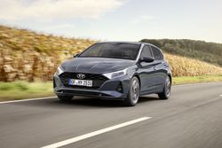 hyundai-all-new-i20-driving-02