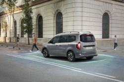 885097a-F275-23TDIEULHD_TOWNSTAR_EV_COMBI_023_LR