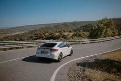 371302_2022_Honda_Civic_e_HEV