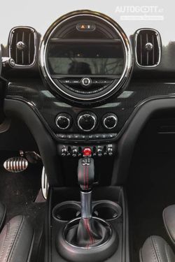 Mini-Countryman-JCW-Innen