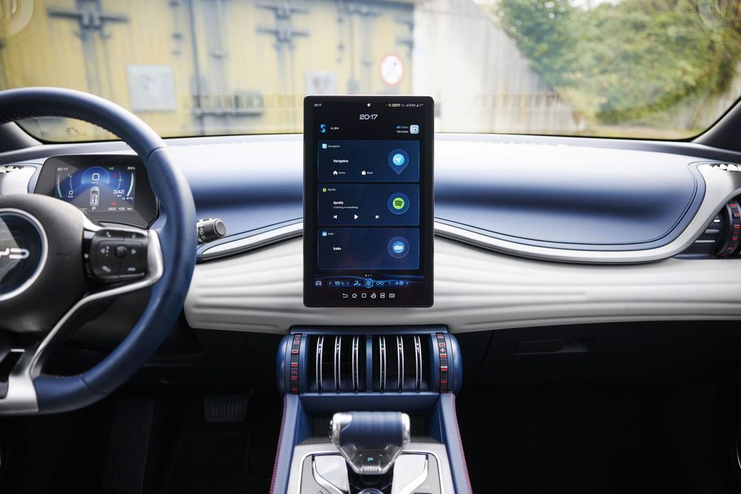 EA57E881-82E9-44A9-B2A2-10BF3E217C11