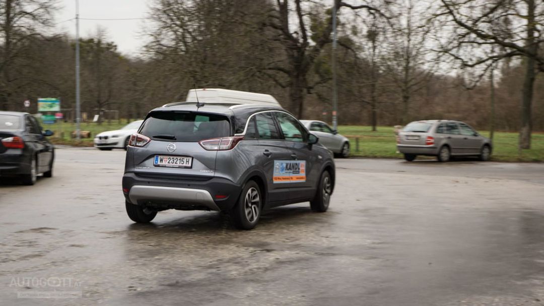 Opel-Crossland-X-CDTI-Innovation-2017-37