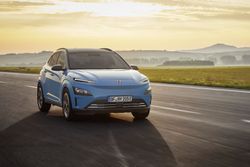 hyundai-new-kona-electric-1120-02_jpg
