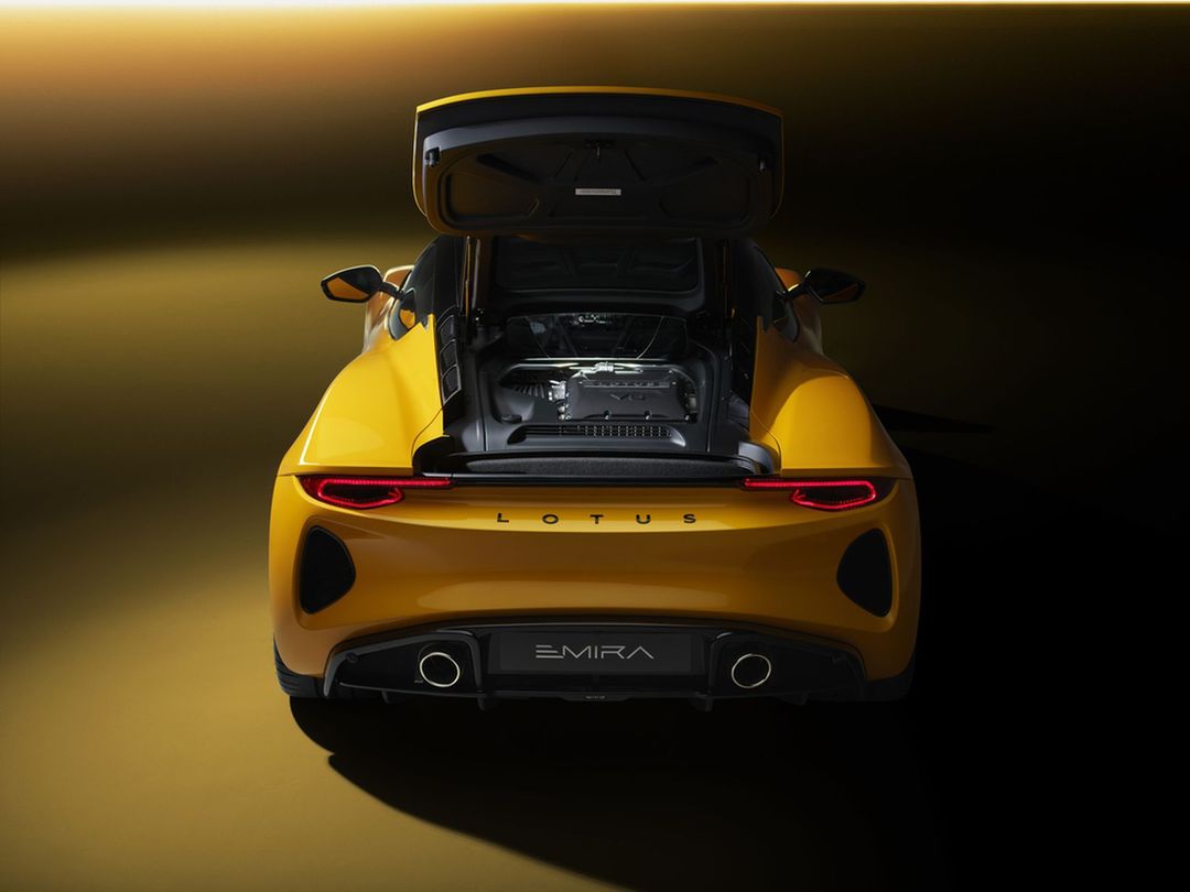 Lotus_Emira_DeadRear_3