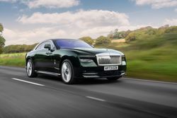 P90530424_highRes_rolls-royce-spectre-