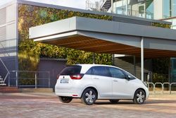 302605_2020_Honda_Jazz_e_HEV_Jazz_Crosstar_e_HEV