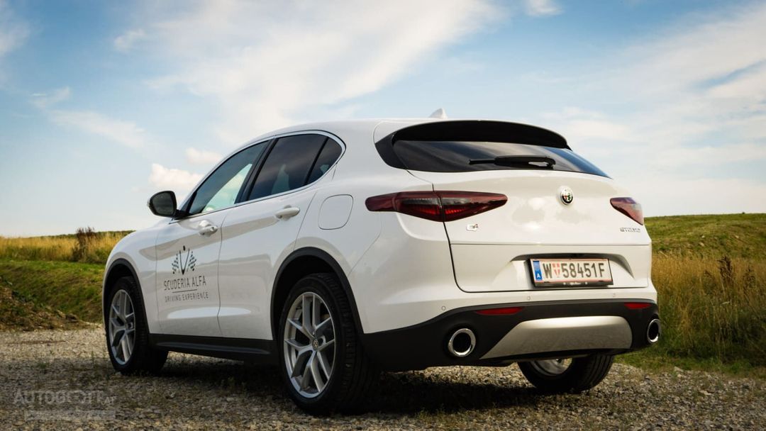 Alfa-Romeo-Stelvio-Web-12