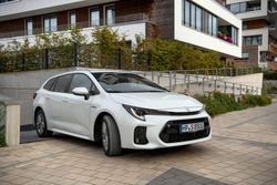 SUZUKI KARTE-1849_sRGB