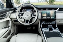 Jag_XF_Sportbrake_21MY_Interior_270121_6397
