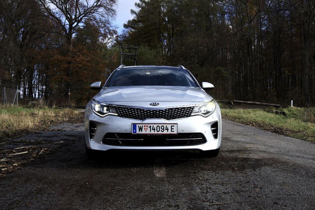 KIA-Optima-FrontS