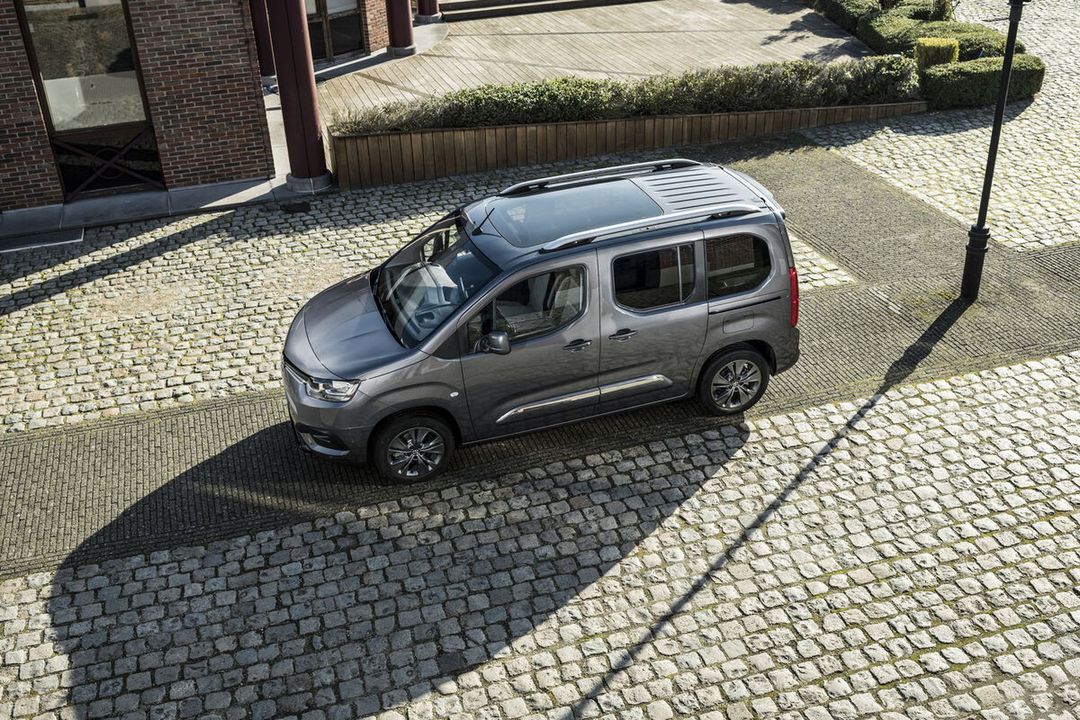 65618-proace-city-verso-2020-statics-16-web-lr