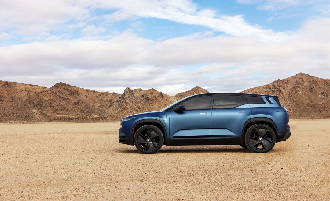 Fisker_Ocean_2022_Big_Sur_Blue_Side_Profile_michael-muller-rabbit-lake-blue-8422-20211229-copy_mitss2