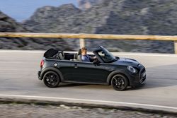 P90478872_highRes_mini-cooper-s-conver