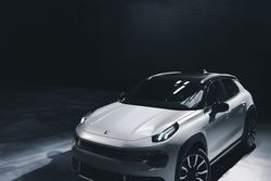Lynk & Co 02