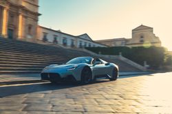 Small-20479-MaseratiMC20CieloAcquamarina