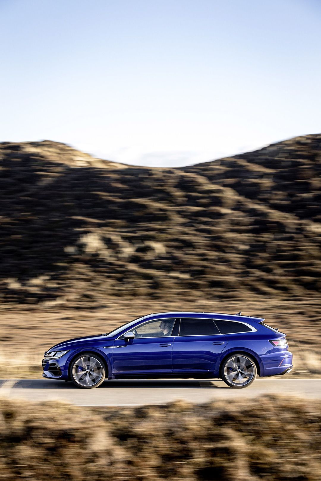 DB2021AU00146_medium