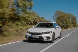 371301_2022_Honda_Civic_e_HEV