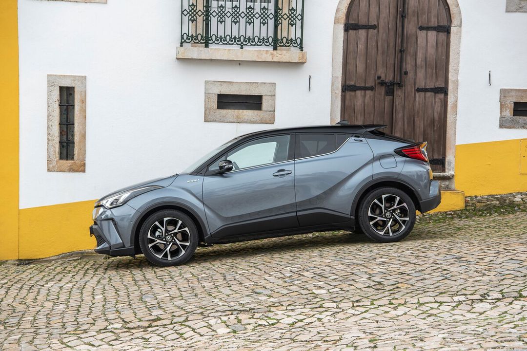 64421-c-hr-grey-2020-32-web-lr