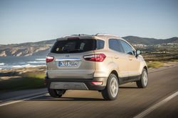 FORD_2017_EcoSport_035