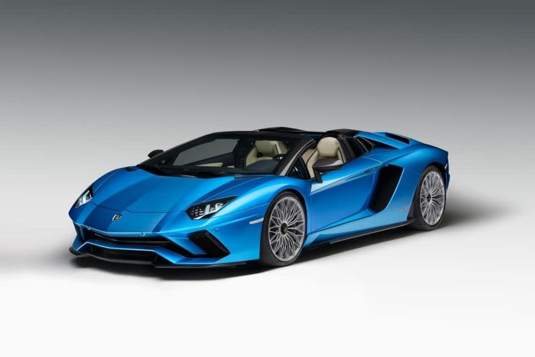 Aventador-S-Roadster-2018