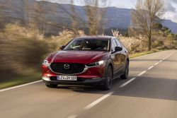 2022_mazda_cx-30_src_spain_act_44