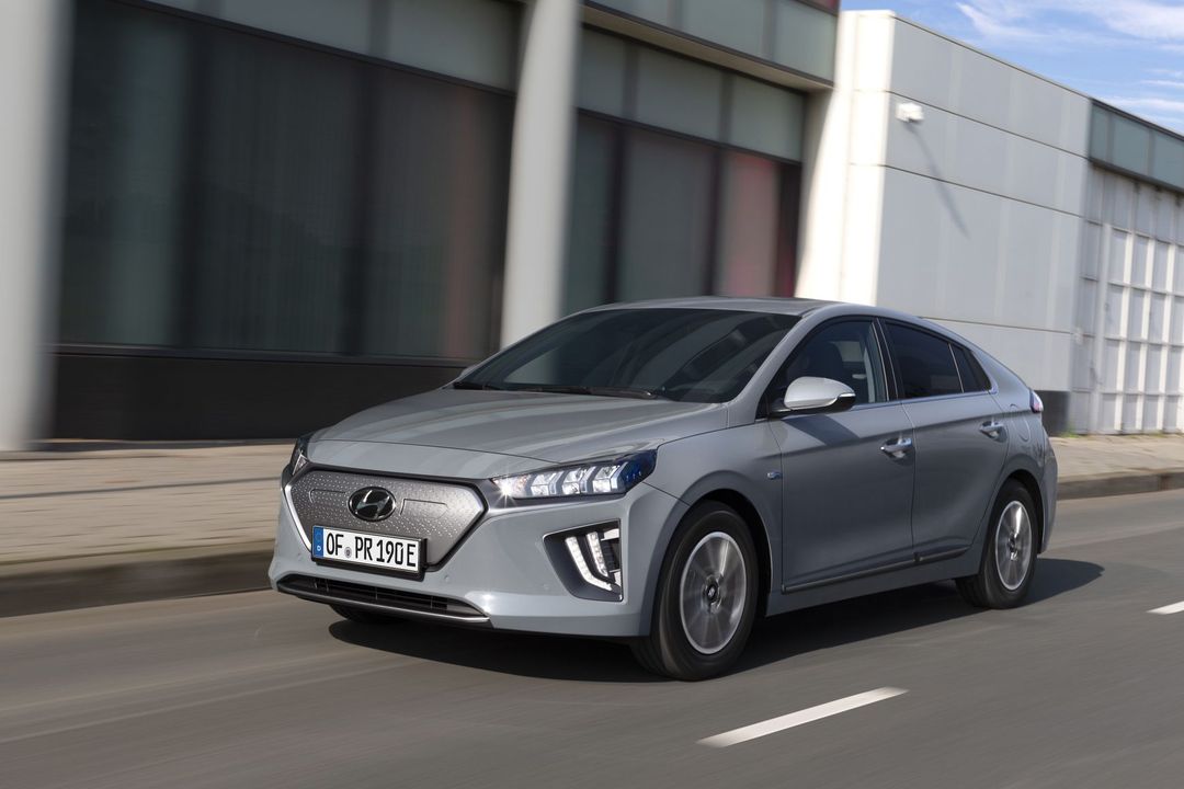hyundai-ioniq-electric-1119-07