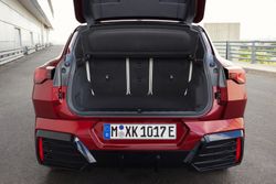 P90525185_highRes_the-first-ever-bmw-i