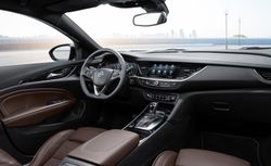 Opel-Insignia-Grand-Sport-512457