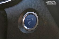 toyota-corolla-2019-innen