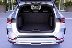 A11FD5AD-335C-441A-99E2-88B3E4EEE5DC