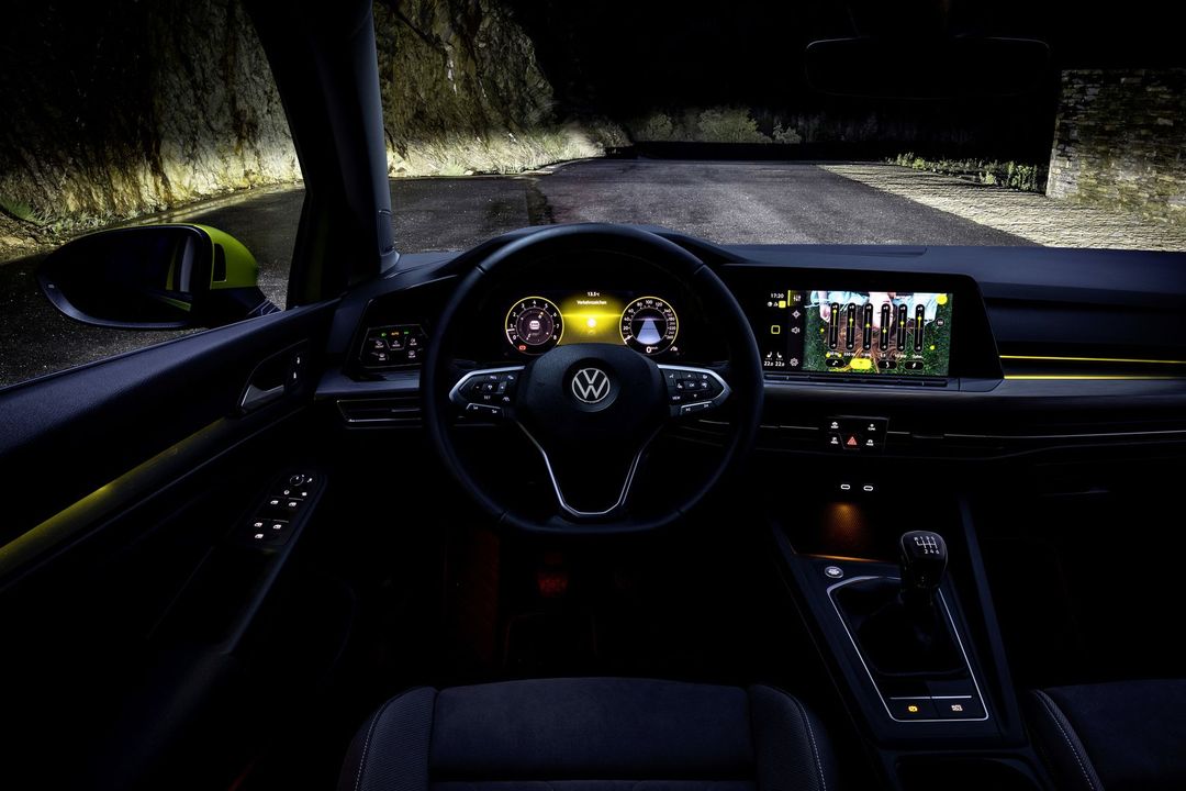 DB2019AU02092_medium